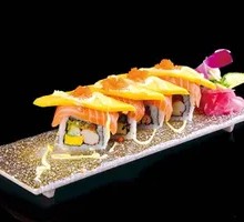 Mango Salmon Roll
