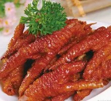 Sauce-Flavored Chicken Claw Rice