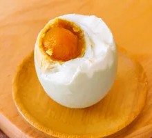 Sizzling Oily Salted Duck Egg