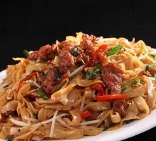 Stir-Fried Pork with Rice Noodles