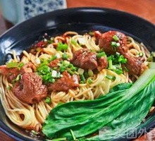 Fried Sauce Intestine Noodles