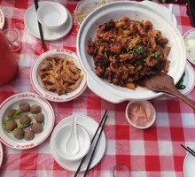 Fresh Shrimp Chicken Pot