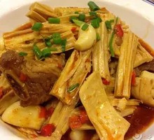 Fried Tofu Skin and Pork Rib Rice