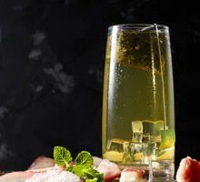 White Peach Oolong Tea