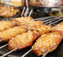 Charcoal-Grilled Chicken Wings