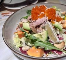 Papaya Avocado Tuna Caviar Salad
