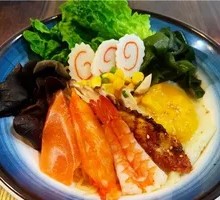 Four Fresh Ingredients Bone Soup Ramen