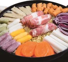 Sichuan Spicy Bone Soup Pot