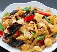 Mixed Mushroom Stir-Fried with Pork Slices