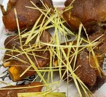 Lemongrass Pork Trotter