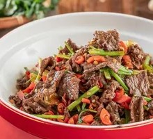 Open-fire Stir-fried Yellow Beef