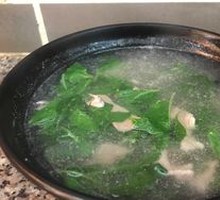 Goji Berry and Pork Soup