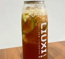 Hand-Shaken Lemon Black Tea