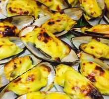 Cheese-Baked Mussels