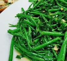 Pork Lard Crumbs Stir-fried with Tree Vegetable