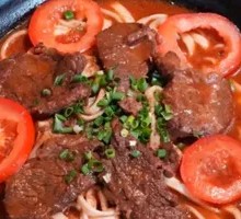 Tomato Beef Noodles