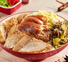 Classic Pork Trotter and Meat Roll Rice