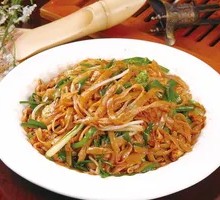 Stir-Fried Rice Noodles