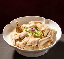 Steamed Rural Chicken with Salt