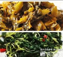 Tender Leaf and Sour Cabbage Stir-fry