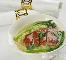 Roast Goose Leg Noodles