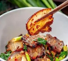 Bamboo Shoot and Xiangxi Preserved Pork Stir-fry
