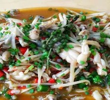 Young Ginger Stir-Fried Frog