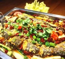 Charcoal-Grilled Grass Carp