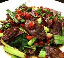 White Pepper Stir-fried腊 Beef