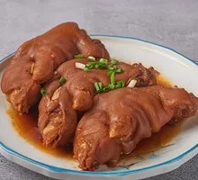 Sauce-Flavored Spicy Braised Pig's Feet
