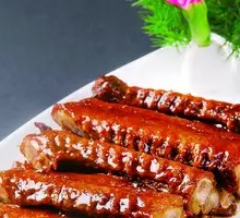 Sauce-Flavored Spicy Braised Duck Wings