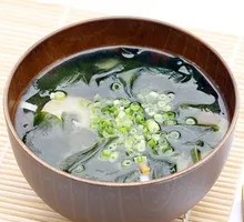Clear Soup with Sea Lettuce Sprouts