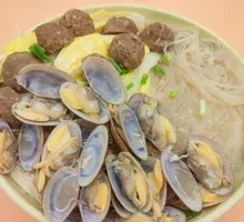 Beef tendon meatball with clams rice noodles