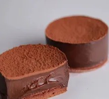 Molten Chocolate Cake