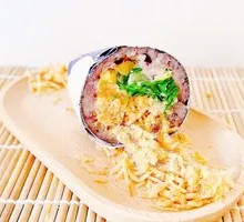 Golden Sesame Meat松 Rice Ball