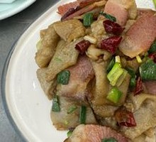 Stewed Sweet Potato Skin with Preserved Pork