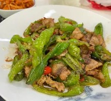 Gan-style Stir-fried Pork with Green Pepper