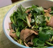 Cumin-stir-fried Pork Kidney with Coriander