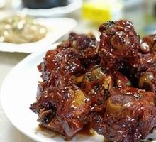 Signature Hand-Grabbed Pork Ribs