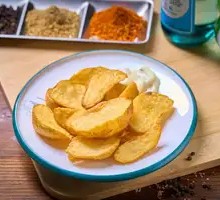 Fried Potato Wedges with Tartar Sauce