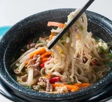 Snow Cabbage and Pork Noodles