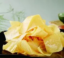 Oil-soaked tofu skin