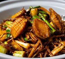 Braised Abalone with Fresh Mushrooms