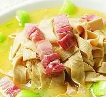Salted Pork with Tofu Skin