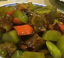 Braised Beef Tendon with Lettuce