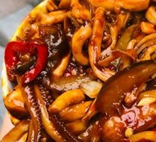 Squid Stir-Fried with Rice Noodles