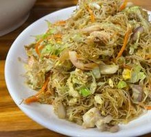 Seafood Fried Rice Noodles