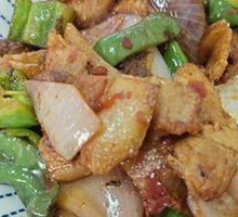 Spicy Pork Stir-fry Rice Bowl