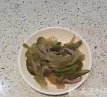 Pickled Vegetable and Pork Shreds