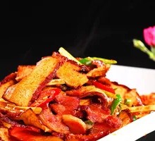 Fried dried tofu with cured pork